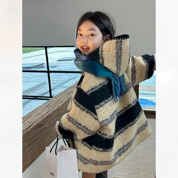  Kızların Kore Modası Çizgili Yün Ceket 2023 Yeni Küçük Kızların kışlık kıyafet, Büyük Erkek Kapşonlu sıcak tutan kaban