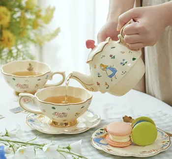  Yeni Ürün Anne ve Çocuk Pot Alice Wonderland Çay Seti Alice ve Tavşan Seramik Kahve Fincanı ve Tabağı Kupa Karikatür
