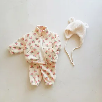  Babys Setleri Erkek Kız Çocuk Sonbahar Kış Moda Stand Up Yaka Sıcak Kalın Kadife Fermuar Ceket Rahat Baskı